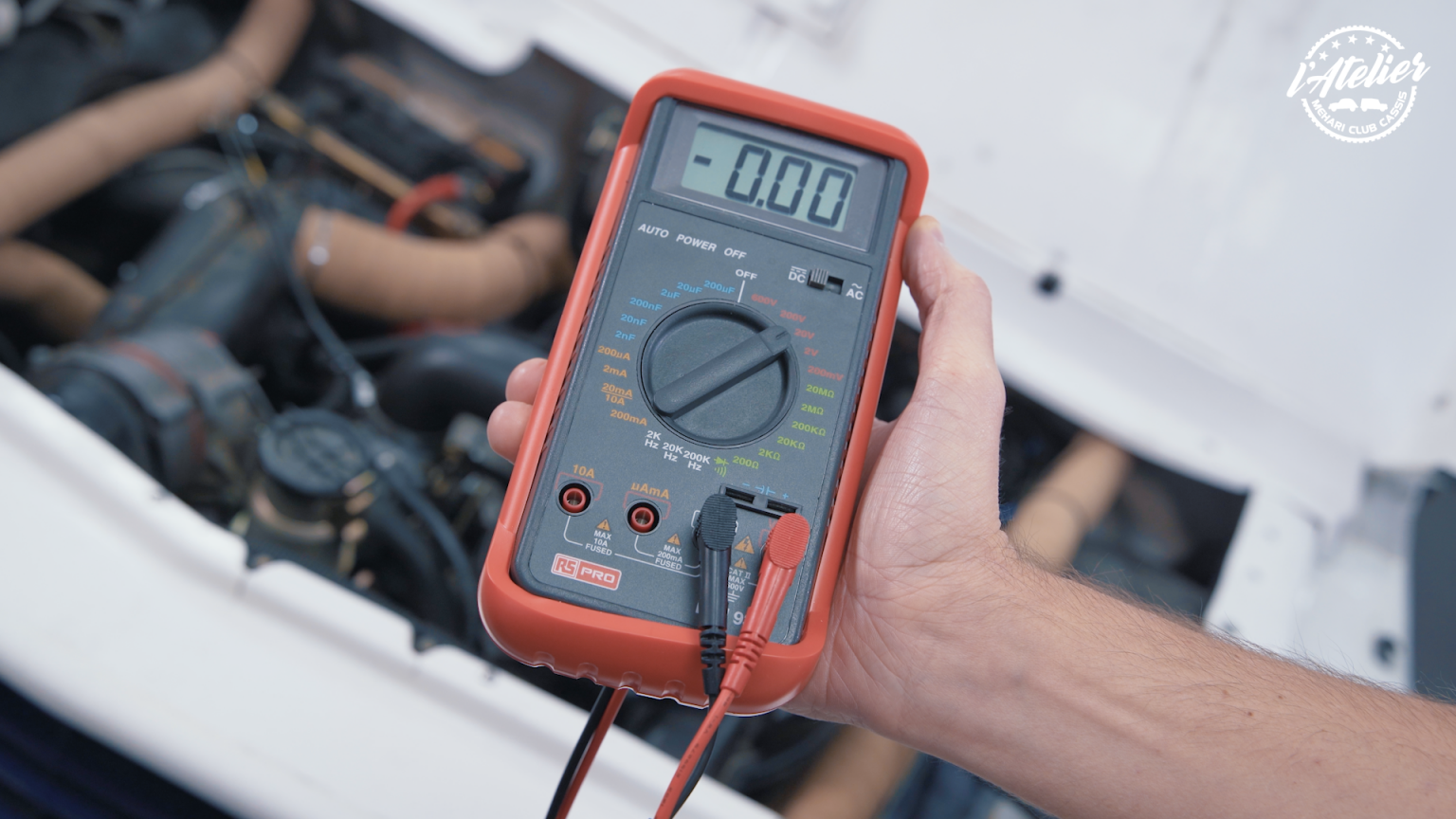 Tester son circuit de charge et remplacer un régulateur sur Méhari — free download